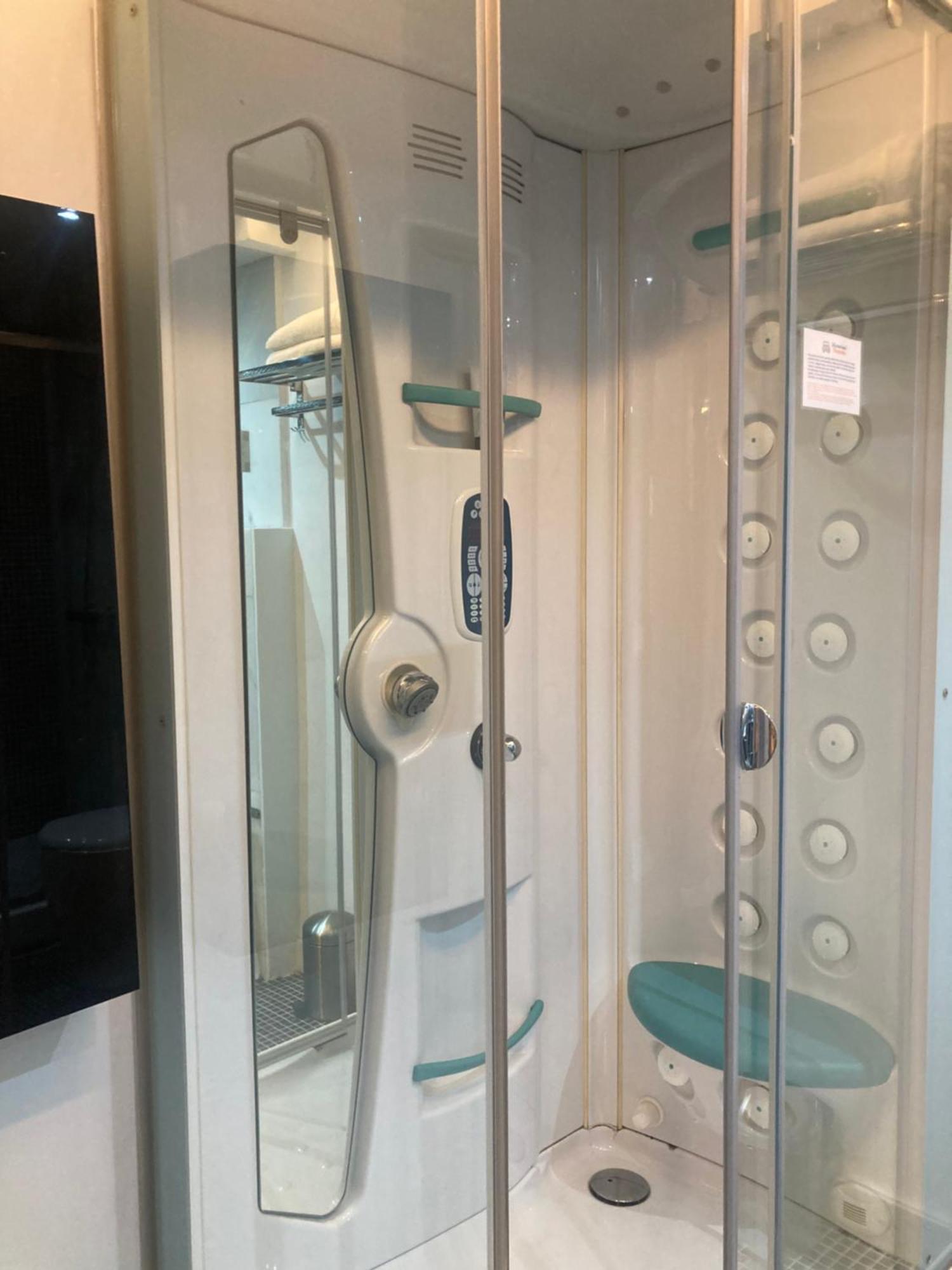 Apartamento Tipo Loft Madrid Eksteriør billede